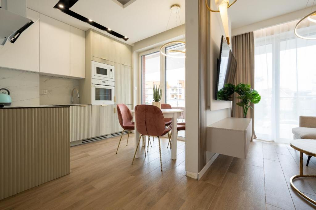 Rodzinne Apartamenty Bardzo Blisko Plazy Rewal Kültér fotó